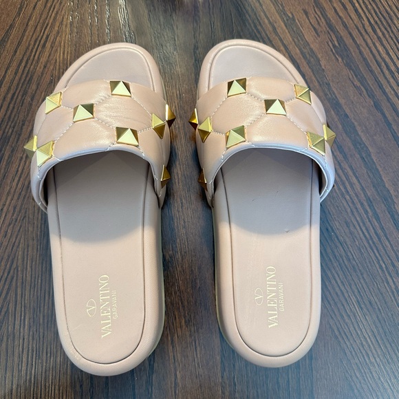 💗 SOLD 💗Authentic Valentino rock stud platform sandals - Picture 2 of 8